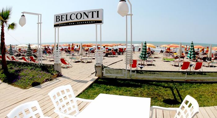 Dove dormire a Durazzo: la spiaggia privata del Bel Conti Hotel a Durazzo