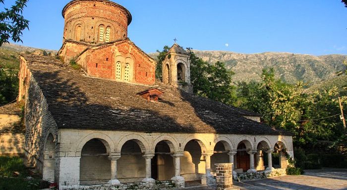 Tour Gjirokastra: la Chiesa di Labove e Kryqit