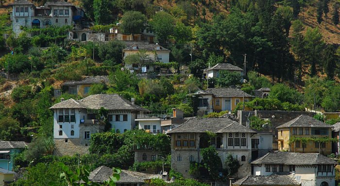 Guida Albania: le case di Gjirokastra
