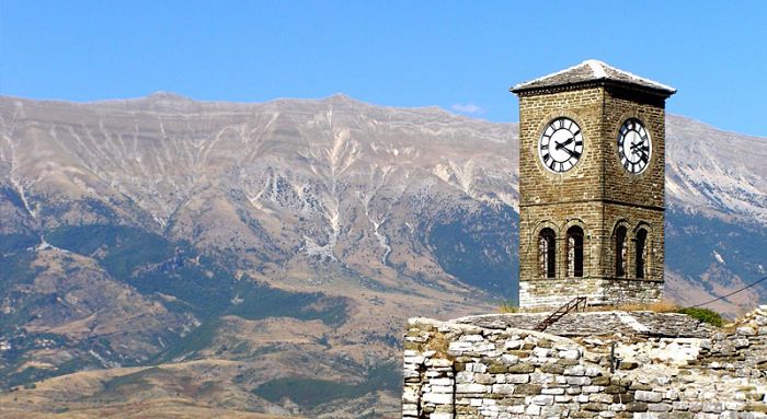 Vacanze in Albania consigli: la Torre dell'orologio, Gjirokastra