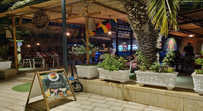 Vita notturna a Saranda: Jamaica Beach Bar
