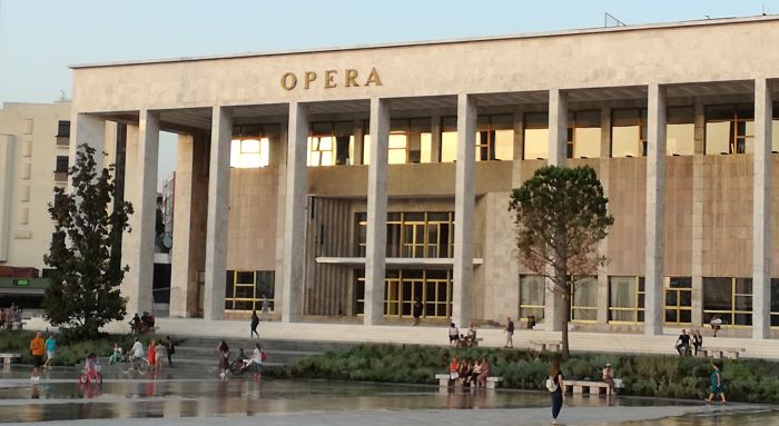 Cosa vedere a Tirana: il Teatro dell’Opera e del Balletto