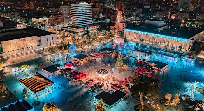 Capodanno in Albania: Piazza Skanderbeg