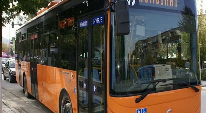 Informazioni Albania: autobus albanese